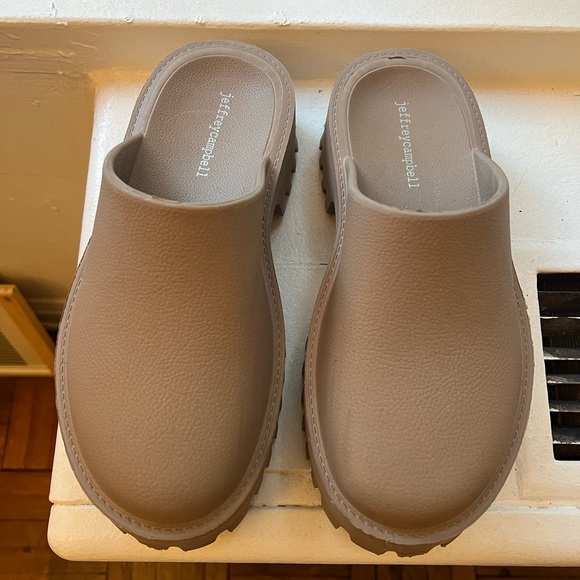 Jeffrey Campbell Lugged Platform Mule Clogs Beige Size 8 39 - Picture 3 of 7